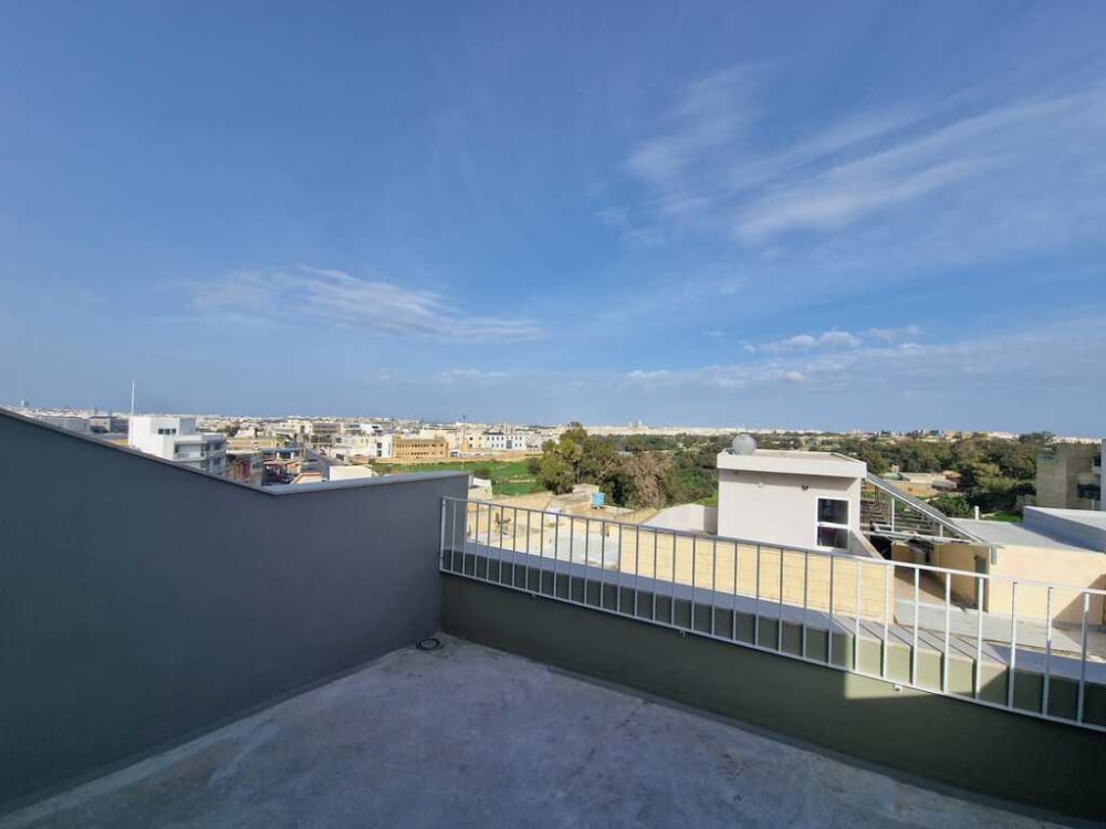 Luqa Penthouse — Luqa, Malta