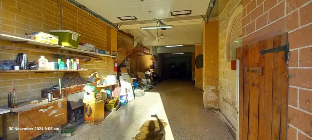 Xemxija Shop — Xemxija, Malta
