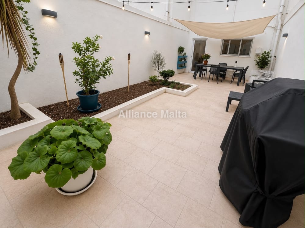 Ghaxaq 3-Bedroom Terraced House with Garage — Ghaxaq, Malta
