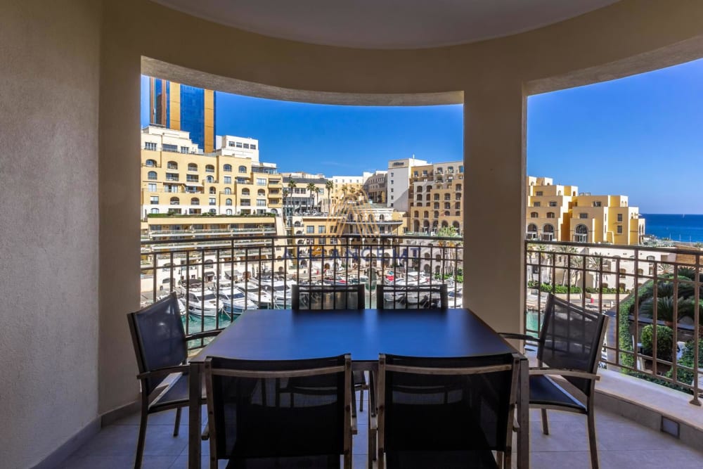 3 Bedroom Apartment for Rent in St Julian's San Giljan — St Julian's San Giljan, Malta