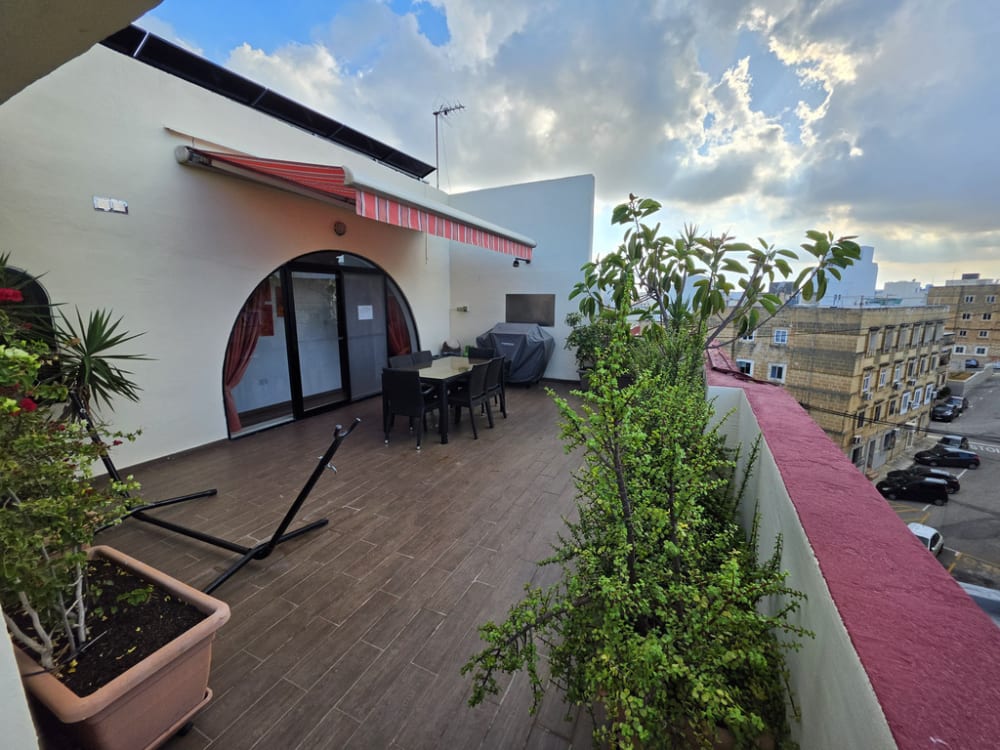 Ta’ Xbiex Penthouse — Ta’ Xbiex, Malta