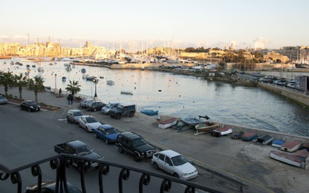 Gzira Apartment — Gzira, Malta