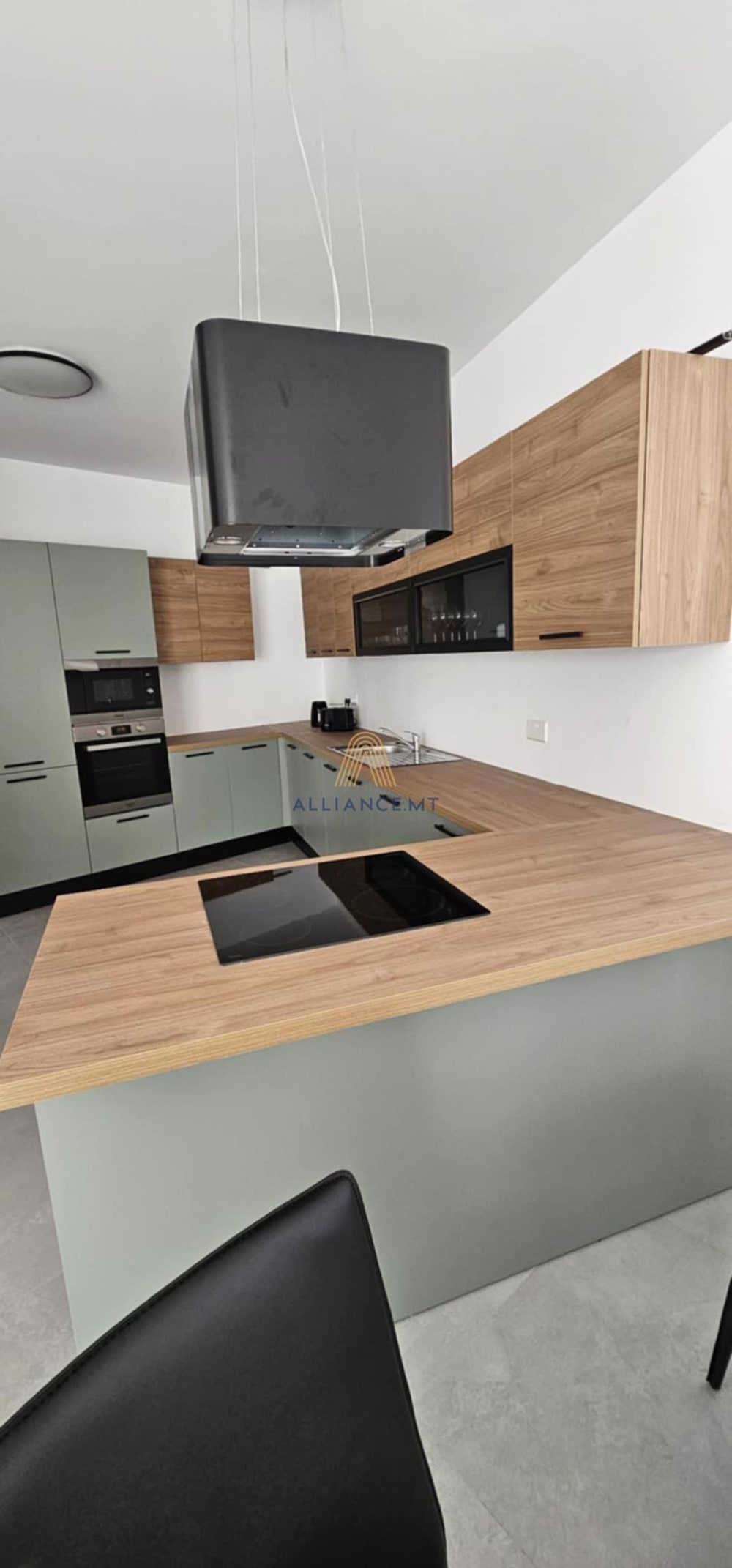 3 Bedroom Apartment for Rent in St Julian's San Giljan — St Julian's San Giljan, Malta