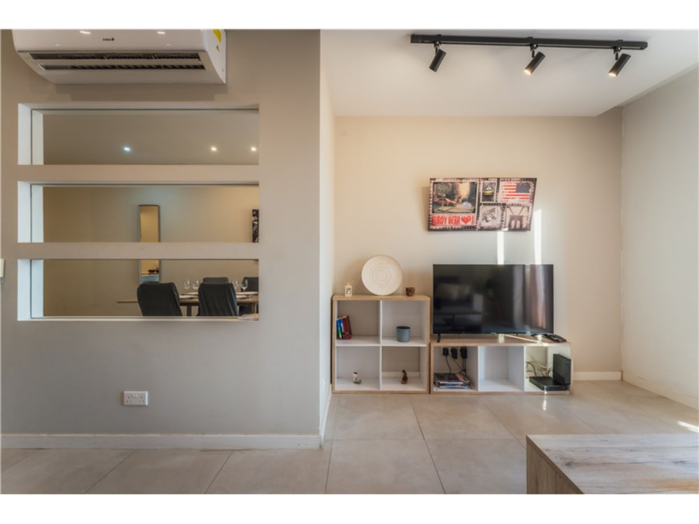 Gwardamangia Apartment — Gwardamangia, Malta