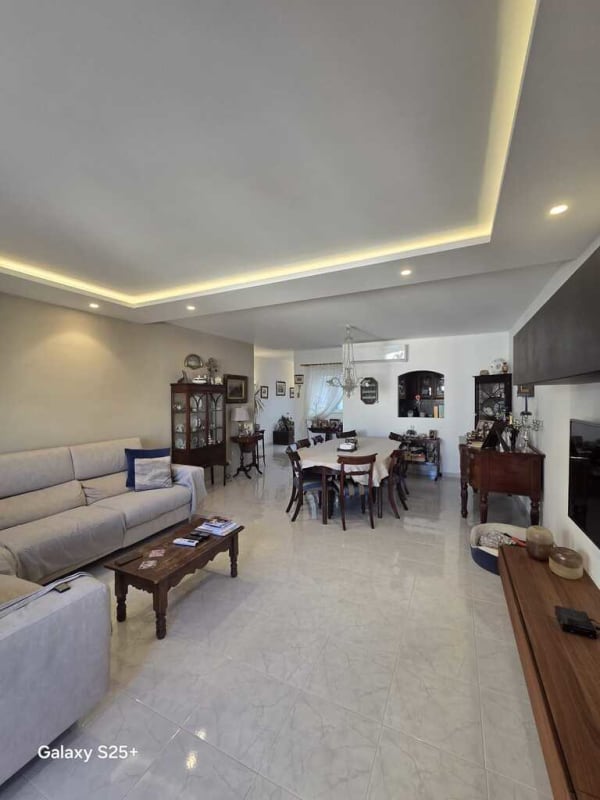 Swieqi Maisonette — Swieqi, Malta