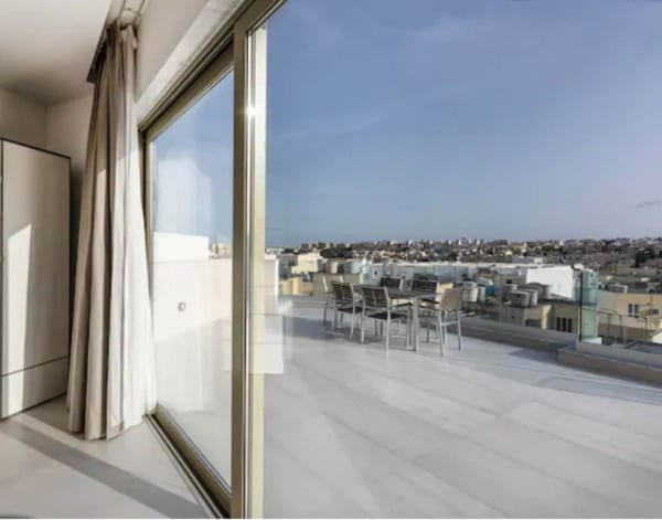 Swieqi Penthouse — Swieqi, Malta