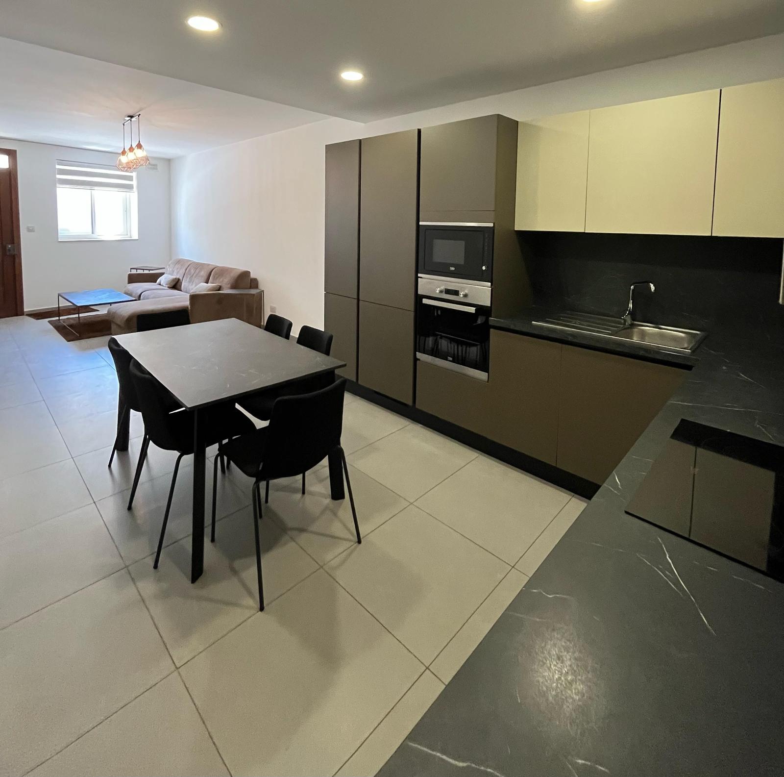 Modern & Well-Presented 2-Bedroom Ground-Floor Maisonette in Swieqi — photo 3