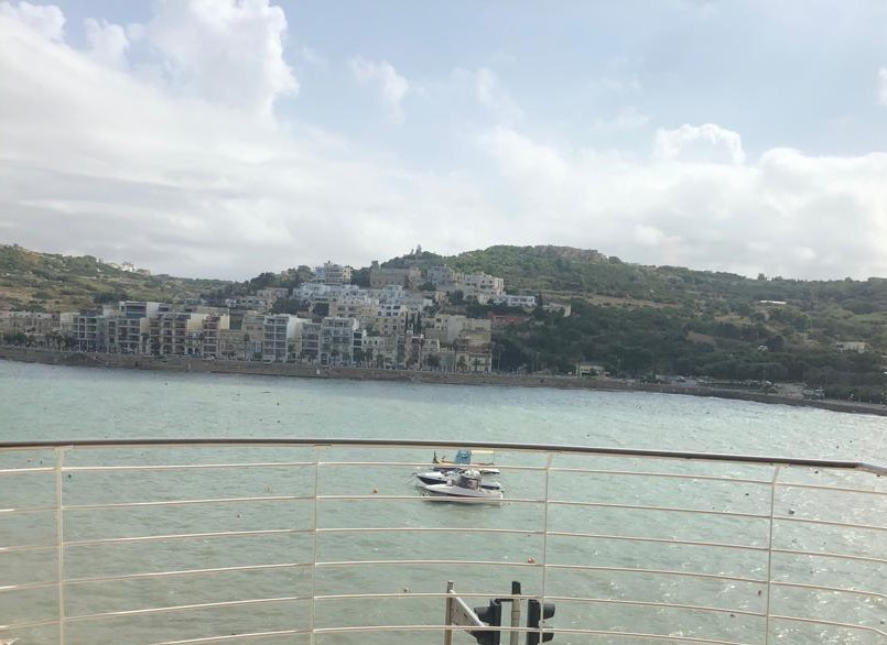 Beautiful Seafront 3-Bedroom Apartment with Stunning Sea Views in Xemxija