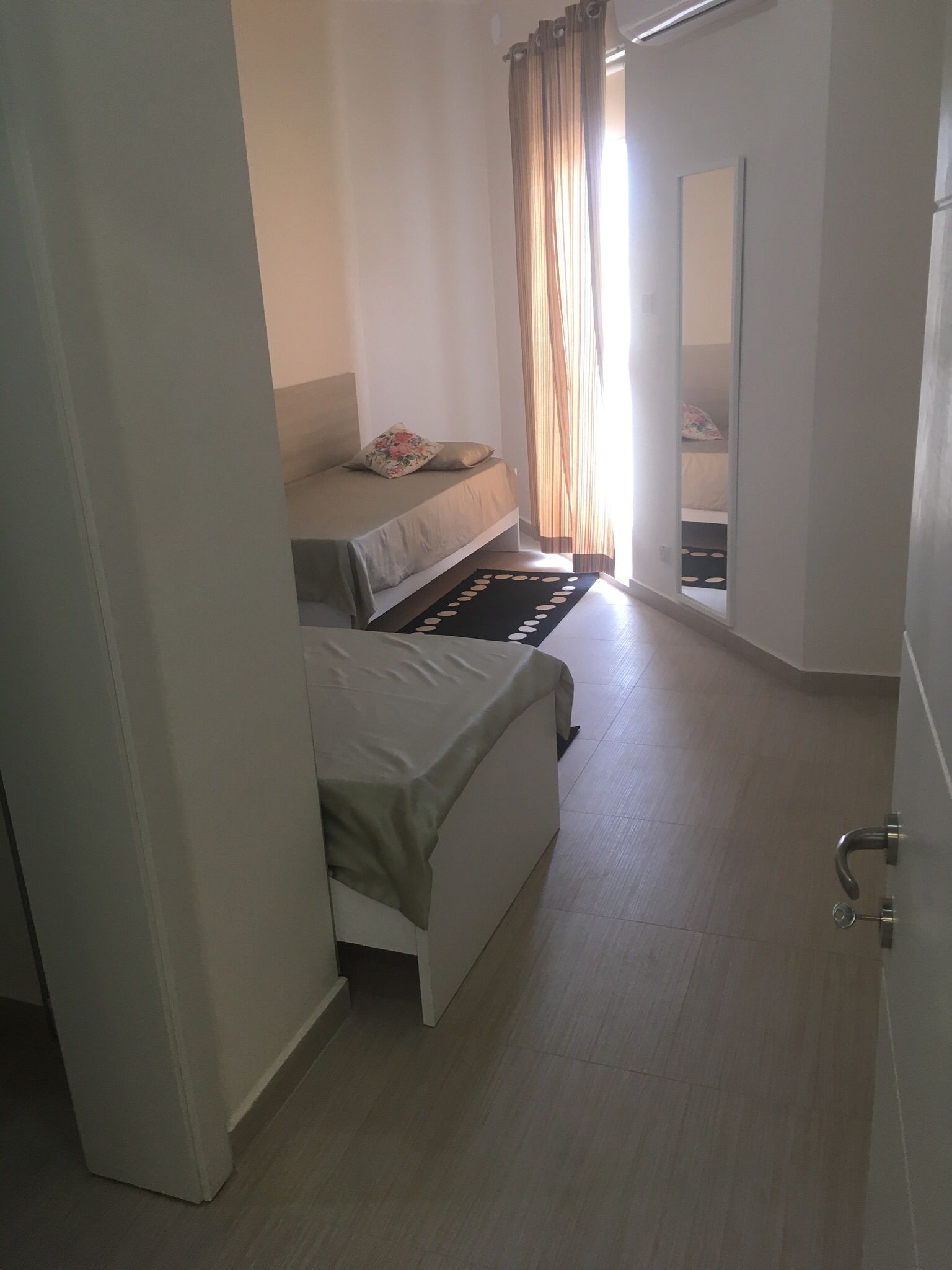 Stylish Modern 2-Bedroom Penthouse in Balzan — photo 3