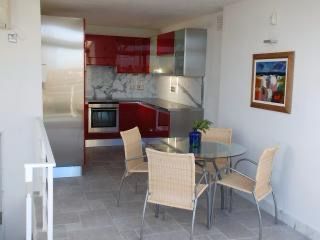 Stunning Townhouse with Panoramic Grand Harbour Views in Valletta — photo 2