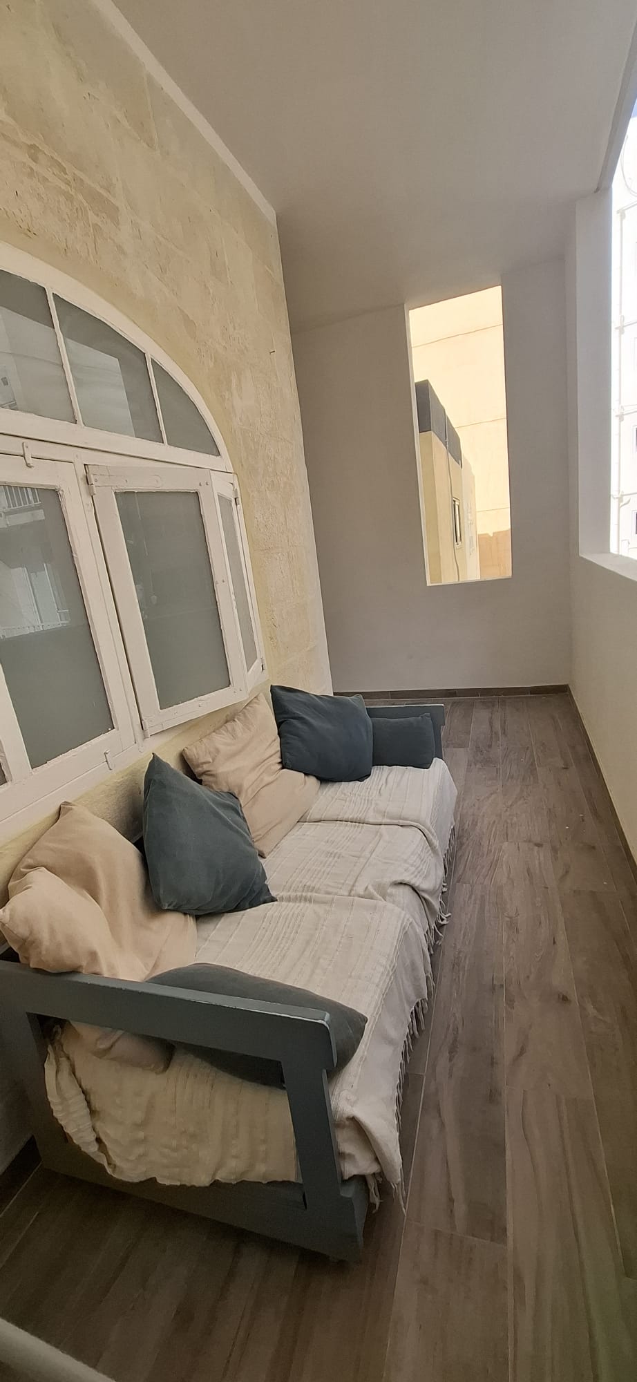 Beautifully Finished 2-Bedroom Apartment Close to the Seafront in Sliema — photo 3