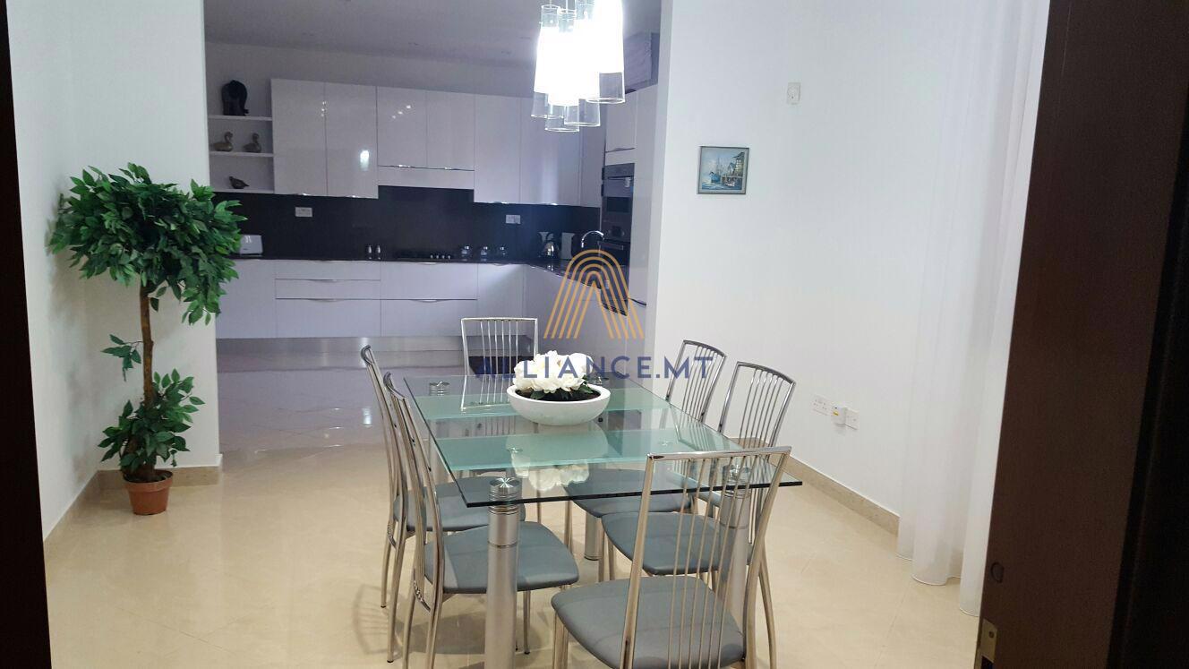 4 Bedroom Villa Semi-Detached for Rent in High Ridge — High Ridge, Malta — photo 4