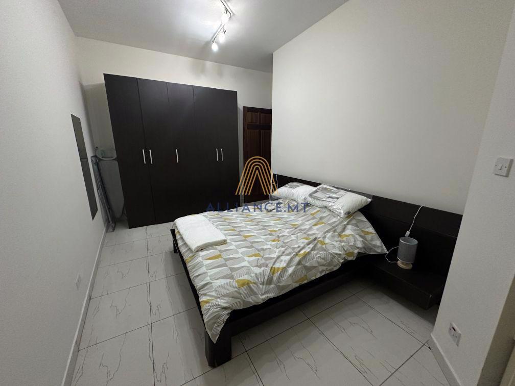 2 Bedroom Maisonette (Elevated ground floor) for Rent in Sliema — Sliema, Malta — photo 4