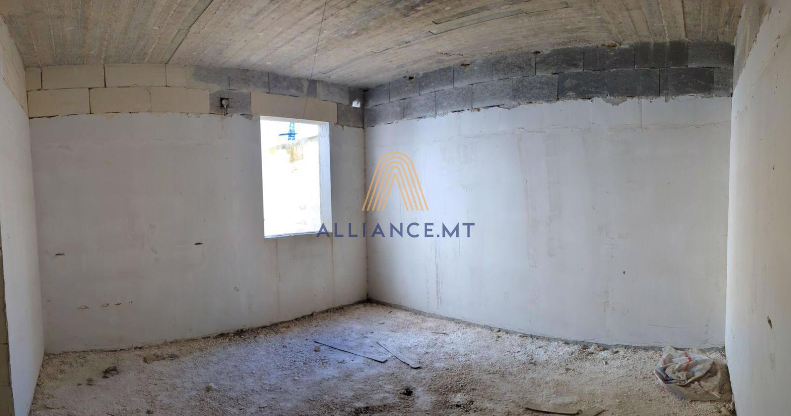 3 Bedroom Maisonette (1st Floor) for Sale in Rabat — Rabat, Malta — photo 4