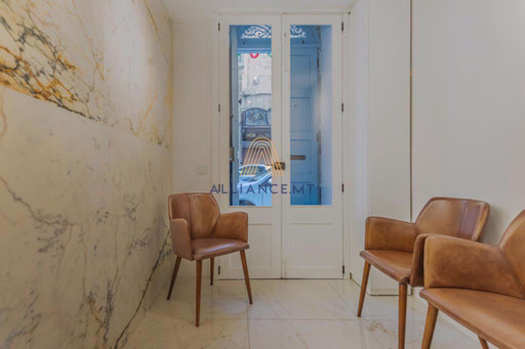 70 SQM Comm. (4A Financial, Professional & Other Offices) for Sale in Valletta — Valletta, Malta — photo 4