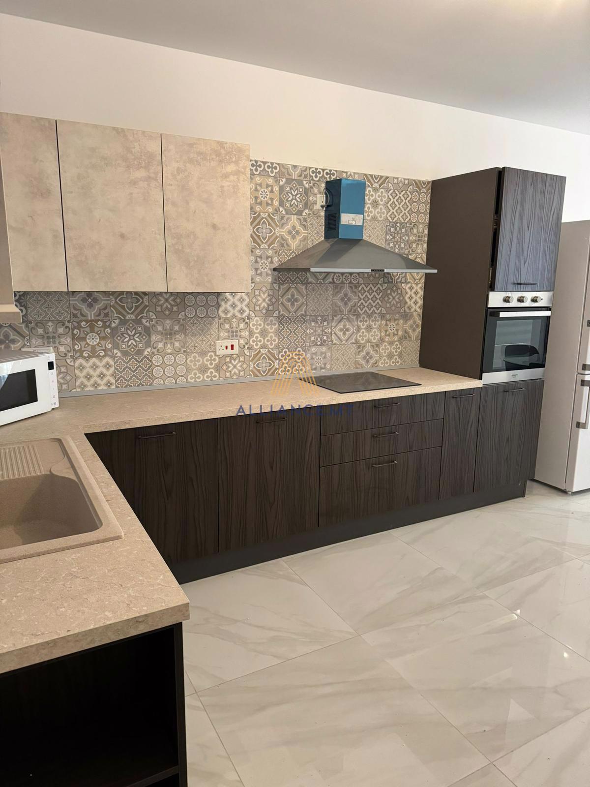 2 Bedroom Apartment for Rent in Qawra [LAPT623659]