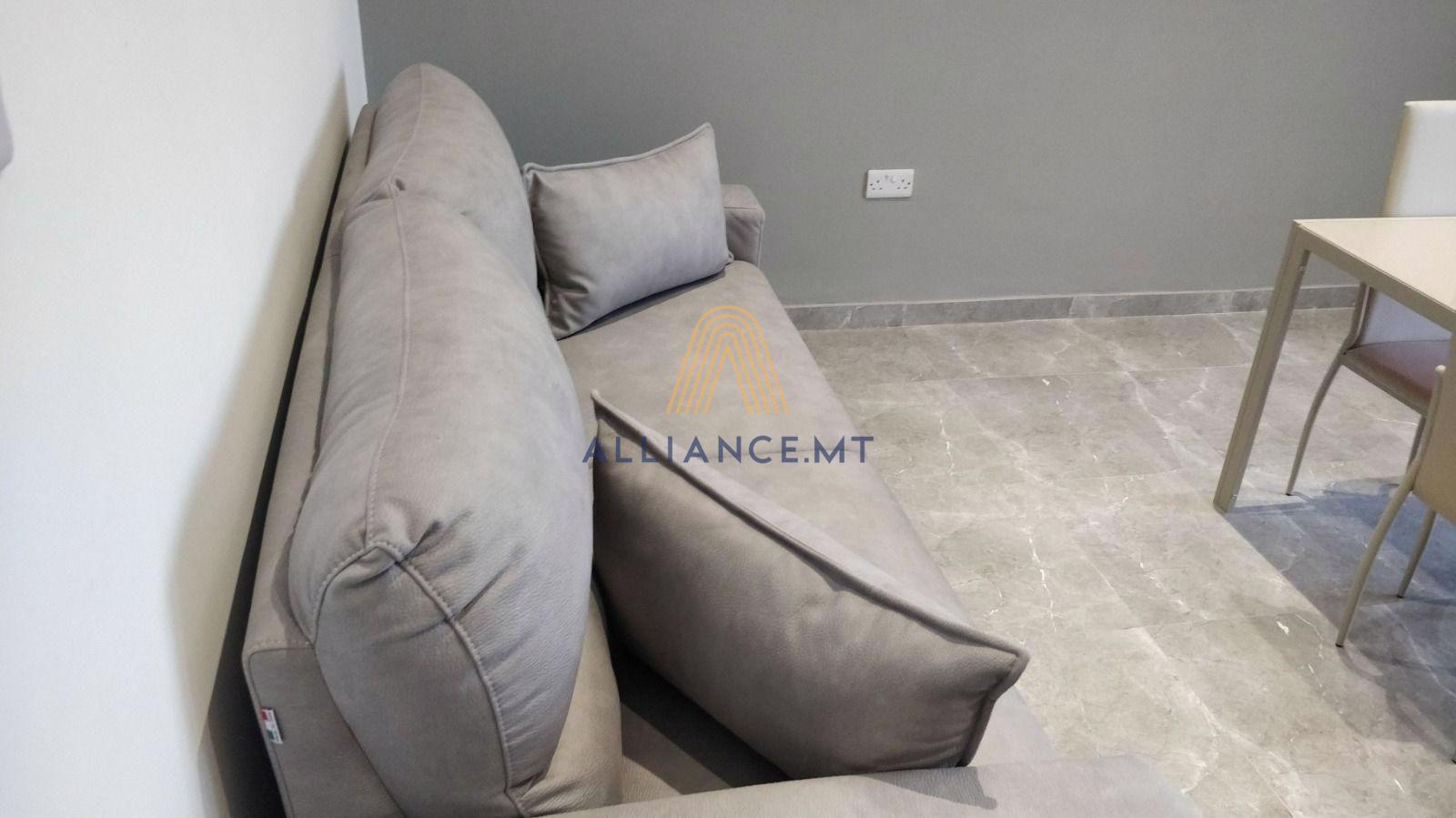 2 Bedroom Apartment for Rent in Msida [LAPT244609]