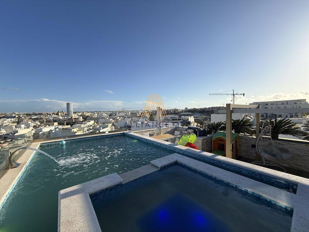2 Bedroom Penthouse for Sale in Gzira [SPTH640455]