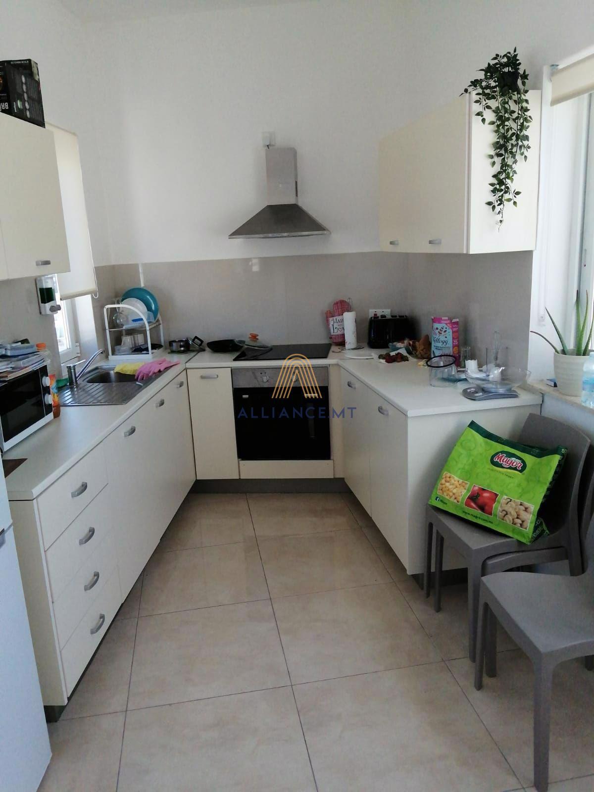 2 Bedroom Penthouse (Duplex) for Rent in Gzira [LPDU248609]