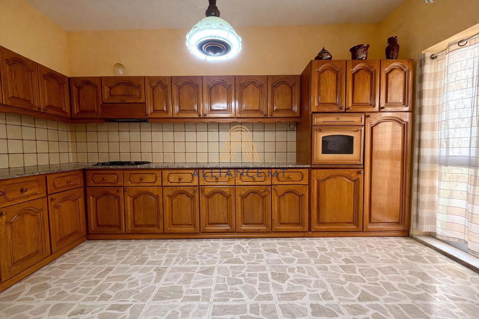 3 Bedroom Maisonette (1st Floor) for Sale in Fgura — Fgura, Malta — photo 4
