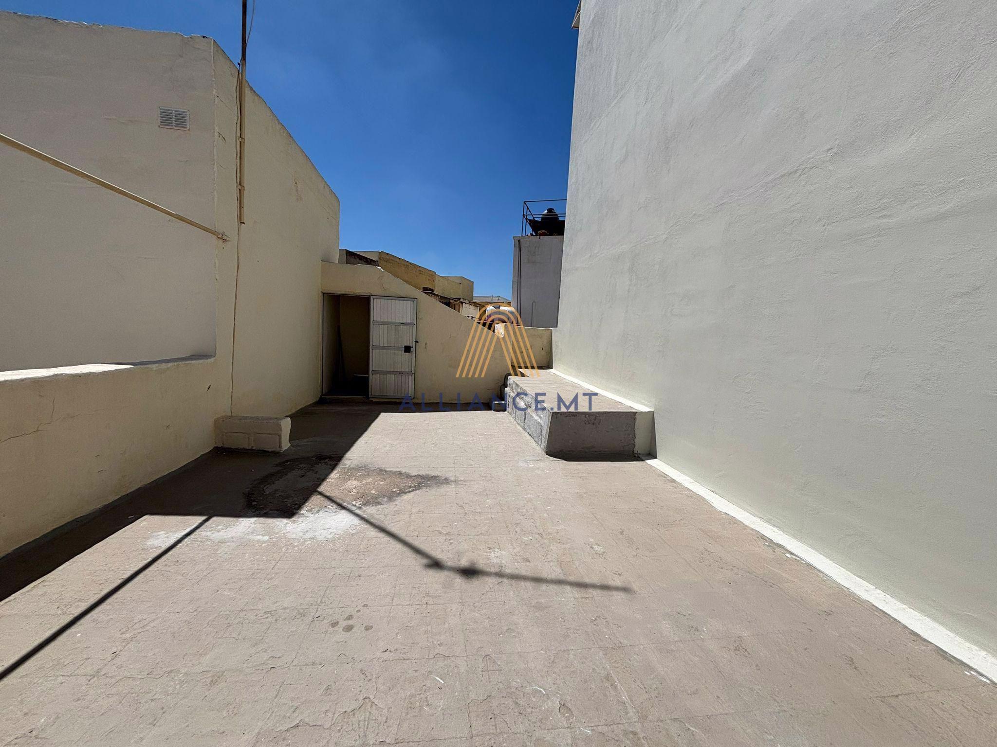 2 Bedroom Townhouse for Sale in Santa Venera — Santa Venera, Malta — photo 4