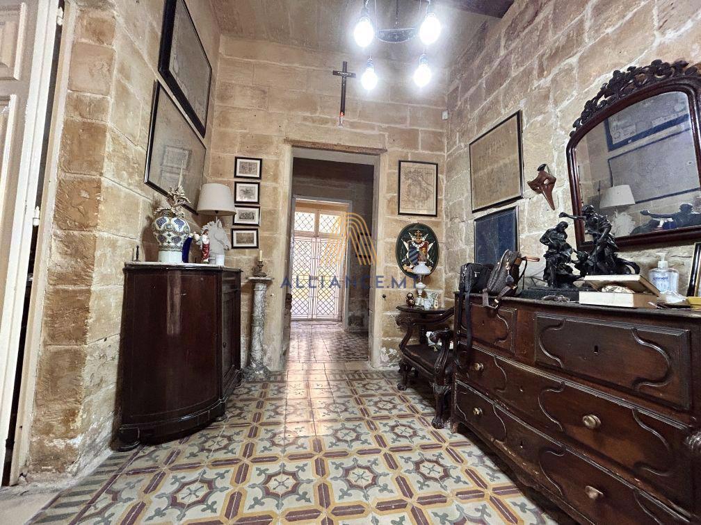 3 Bedroom Palazzino for Sale in Zejtun [SPZI4684]