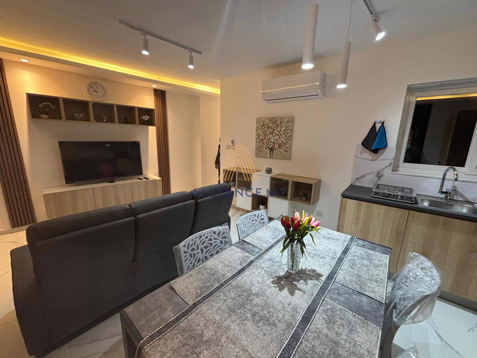 2 Bedroom Apartment for Rent in Gzira [LAPT638766]