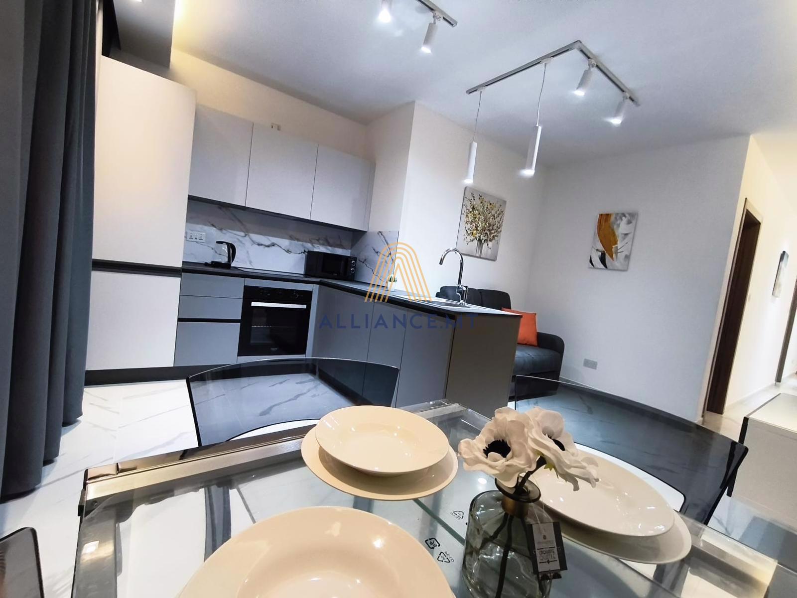2 Bedroom Apartment for Rent in Gzira [LAPT638774]