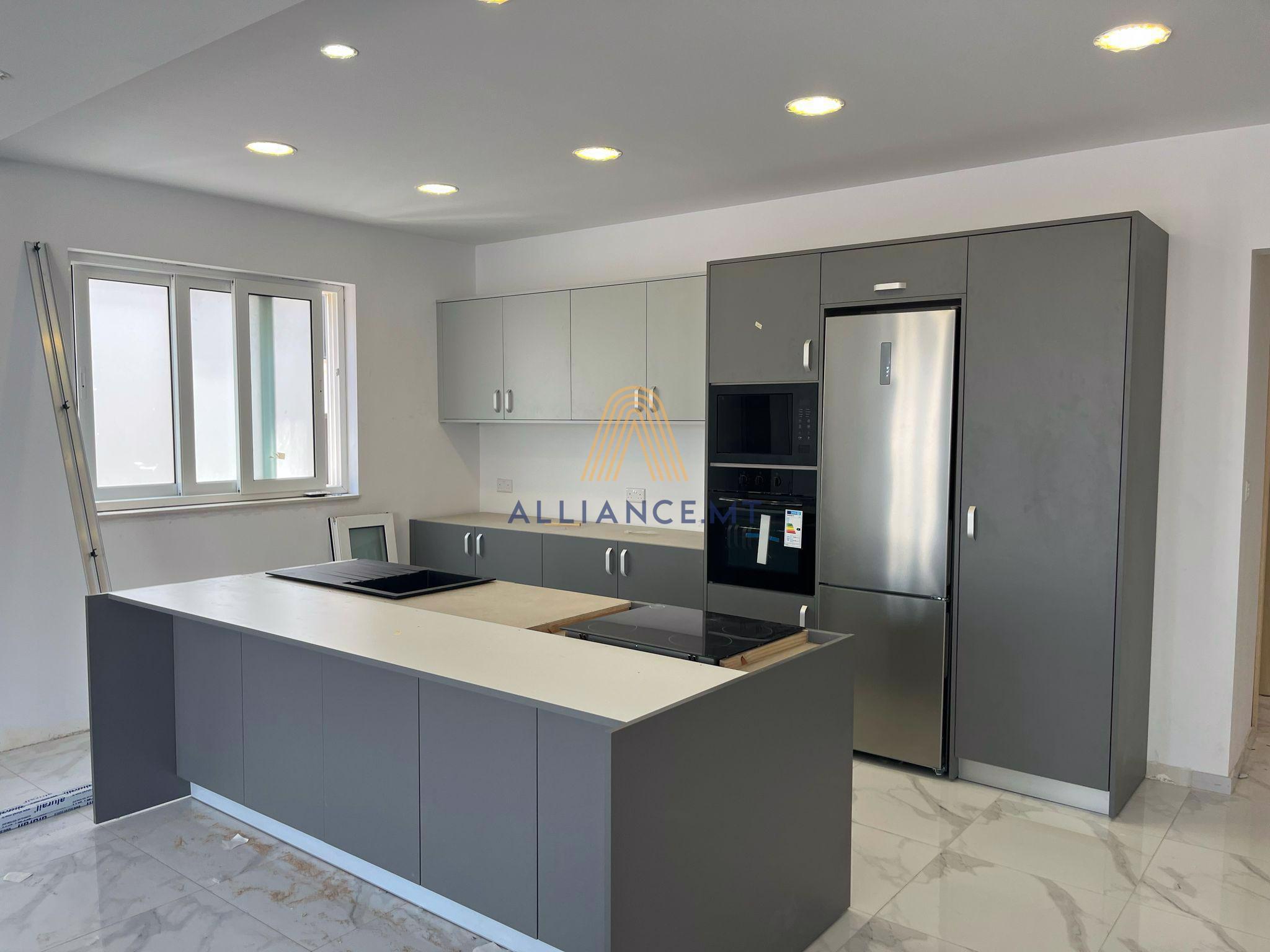 3 Bedroom Apartment for Rent in Ghaxaq [LAPT646304]
