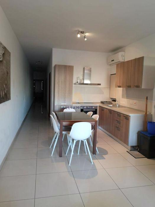 3 Bedroom Apartment for Rent in Gzira [LAPT245923]