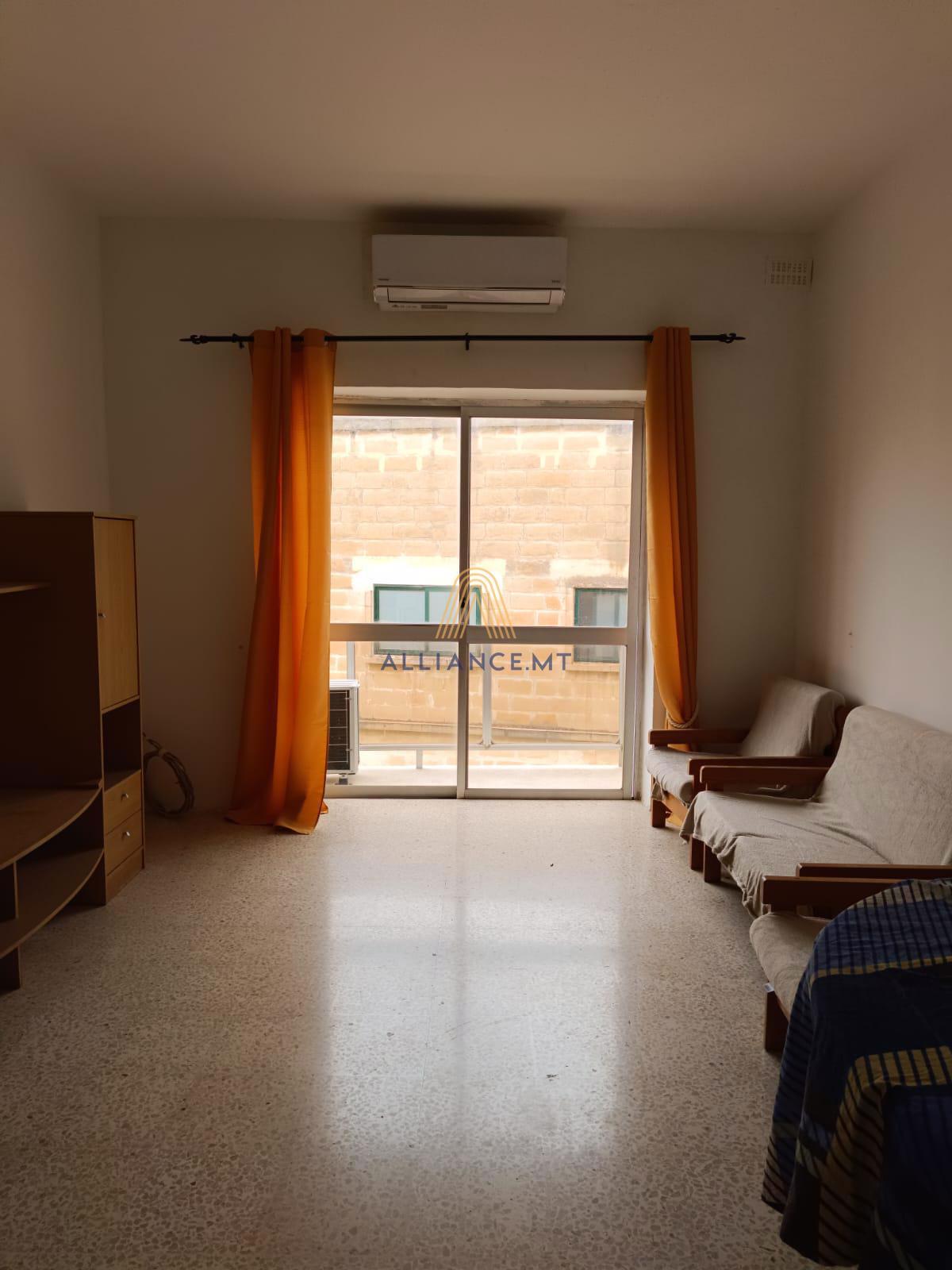 3 Bedroom Apartment for Rent in Sliema [LAPT639490]