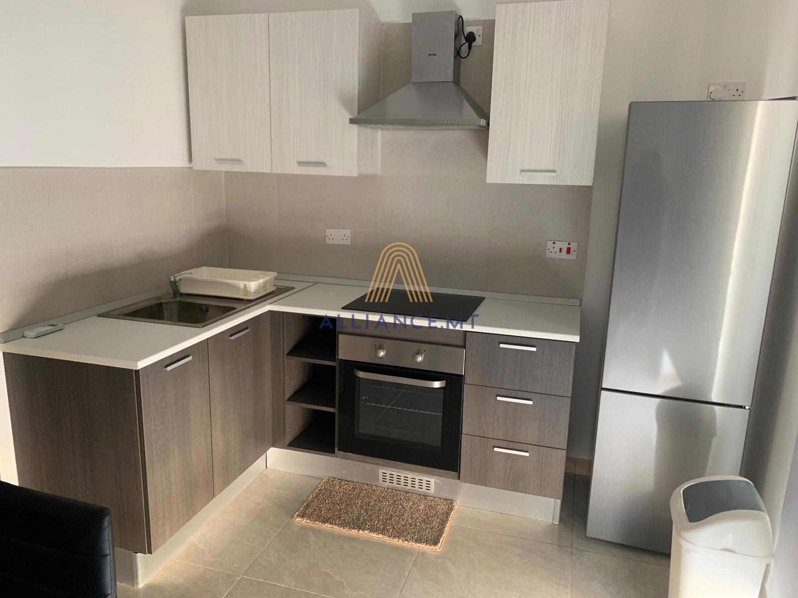 2 Bedroom Apartment for Rent in Pieta [LAPT630518]