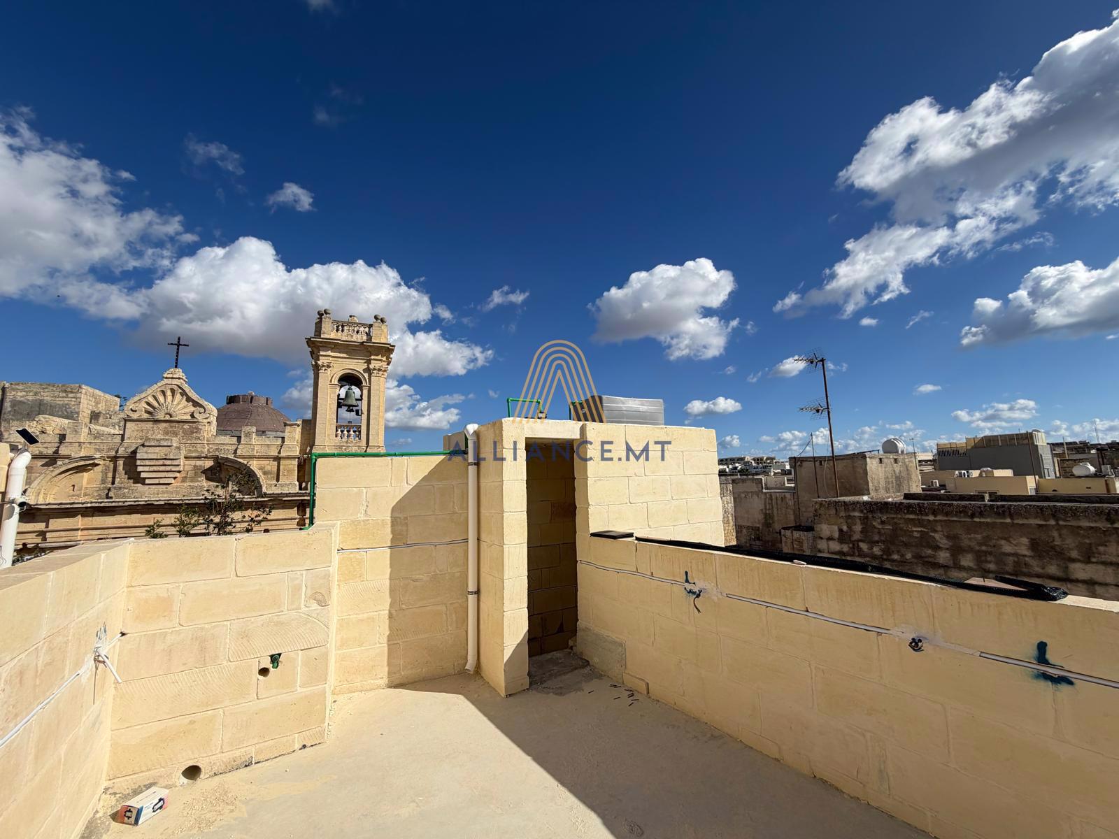 2 Bedroom House Of Character for Sale in Rabat [SHOC111123527]