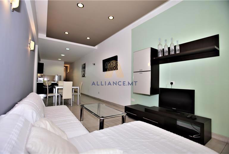 2 Bedroom Apartment for Rent in Gzira [LAPT604322]
