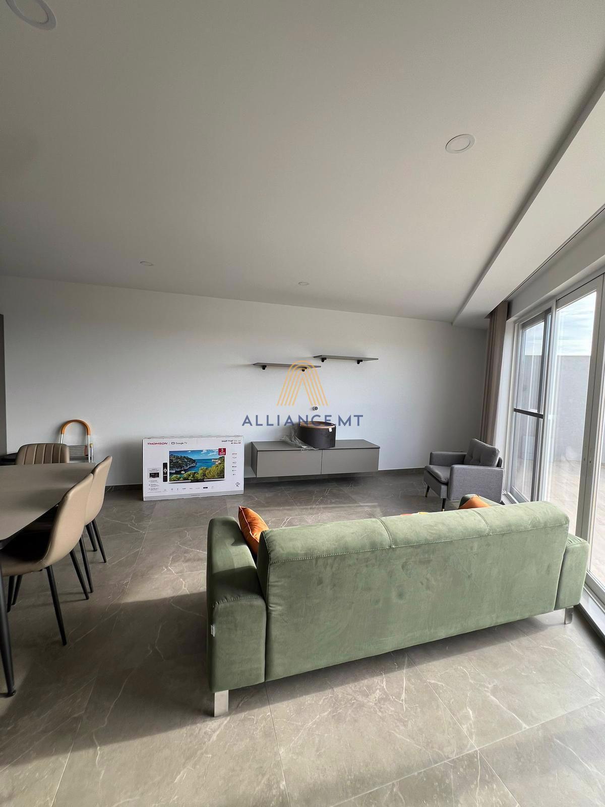 3 Bedroom Penthouse for Rent in Mosta — Mosta, Malta — photo 4