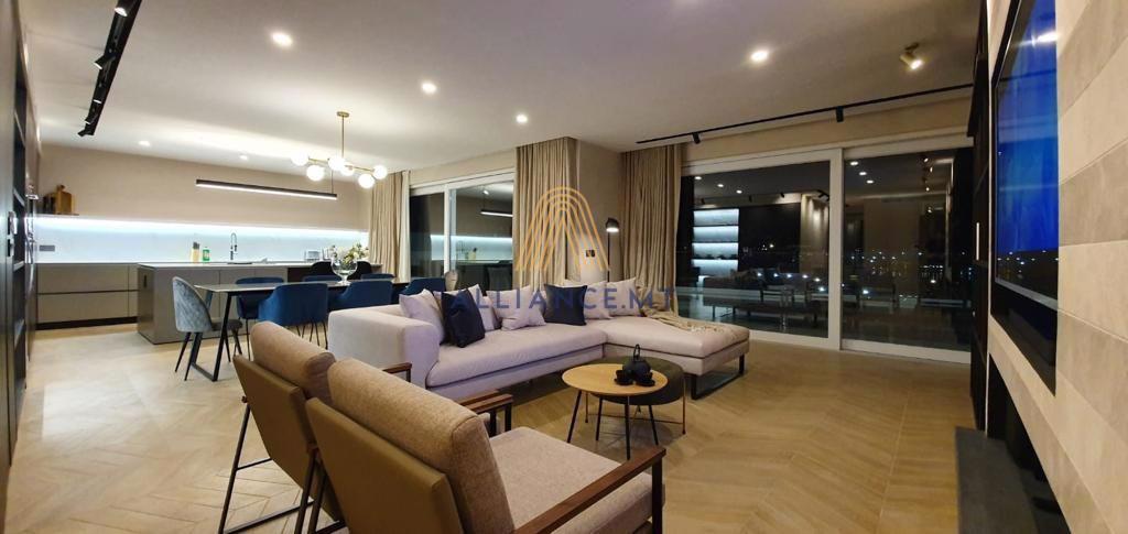 3 Bedroom Penthouse for Rent in Sliema [LPTH225578]