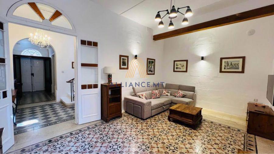 3 Bedroom Townhouse for Rent in Sliema [LTH644610]