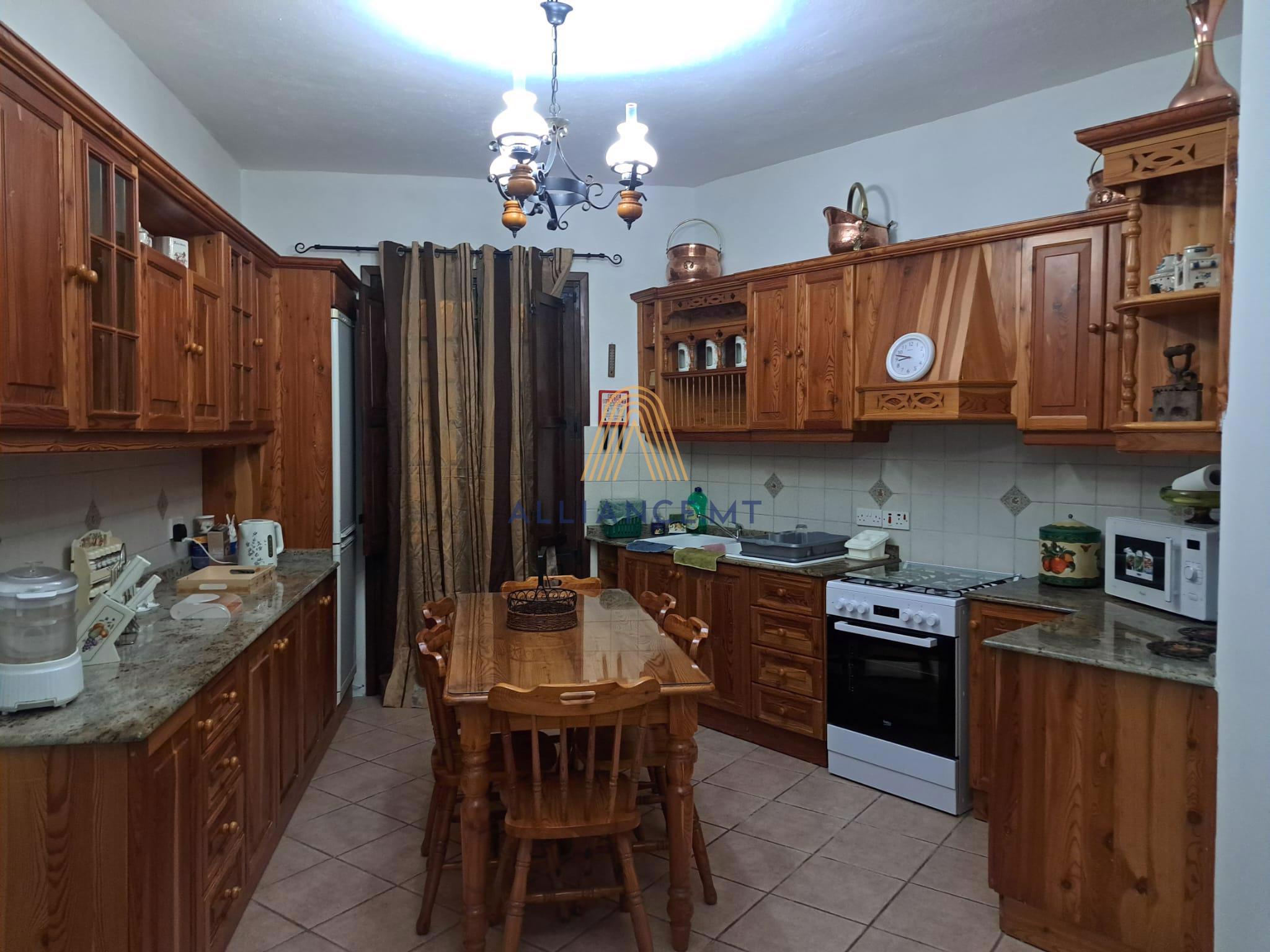 2 Bedroom Apartment for Rent in Qrendi [LAPT667157]