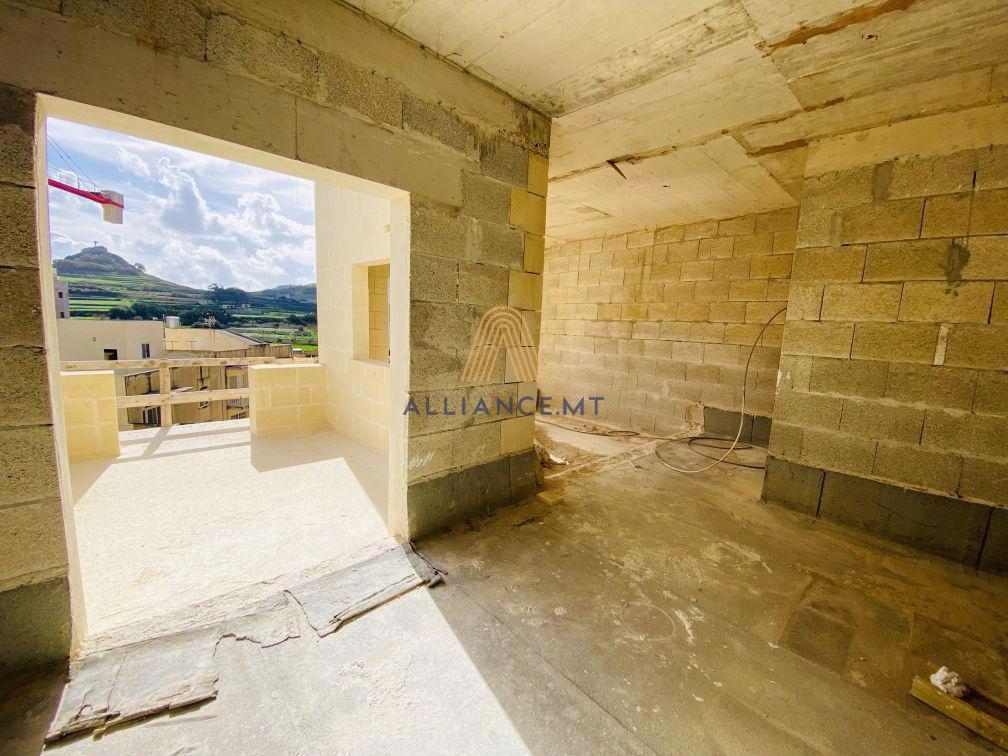 2 Bedroom Penthouse for Sale in Gozo Marsalforn [SPTH609400]