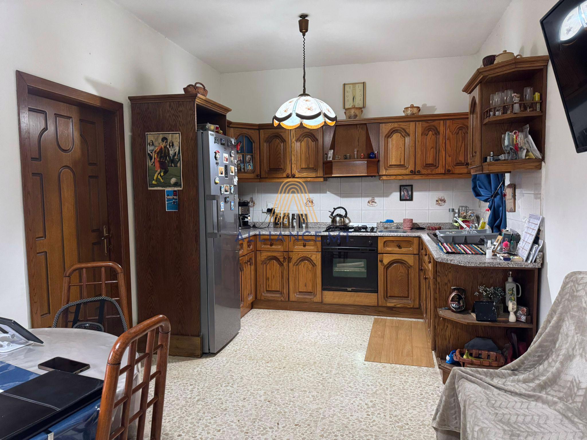 2 Bedroom Maisonette (Solitary) for Sale in Zebbug — Zebbug, Malta — photo 4