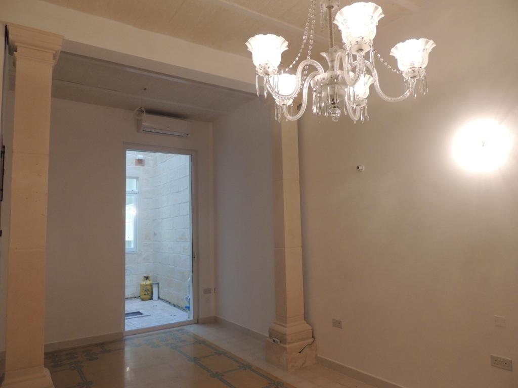 Sliema Town House [018374]