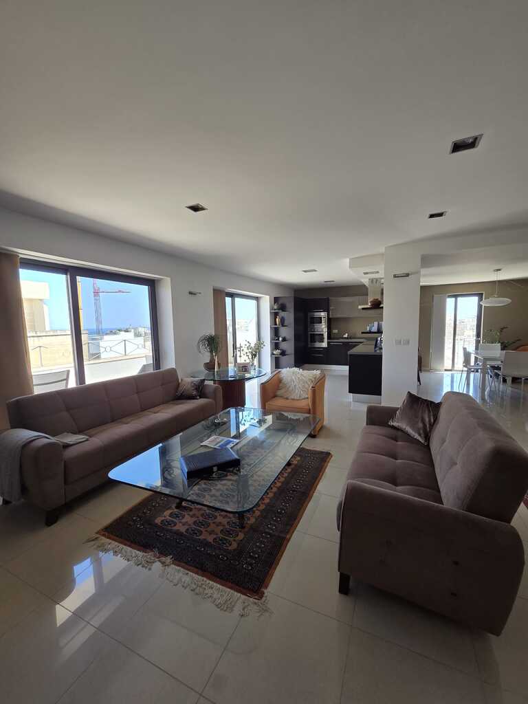 Sliema Penthouse [027820]