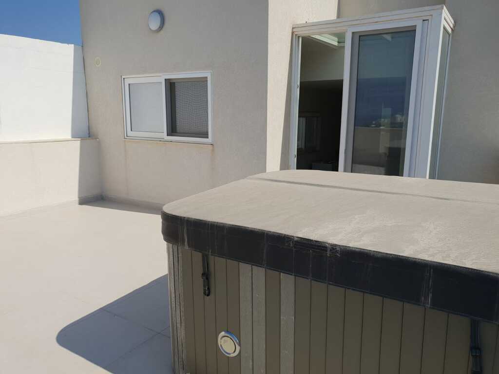 Ibragg Penthouse [020218]