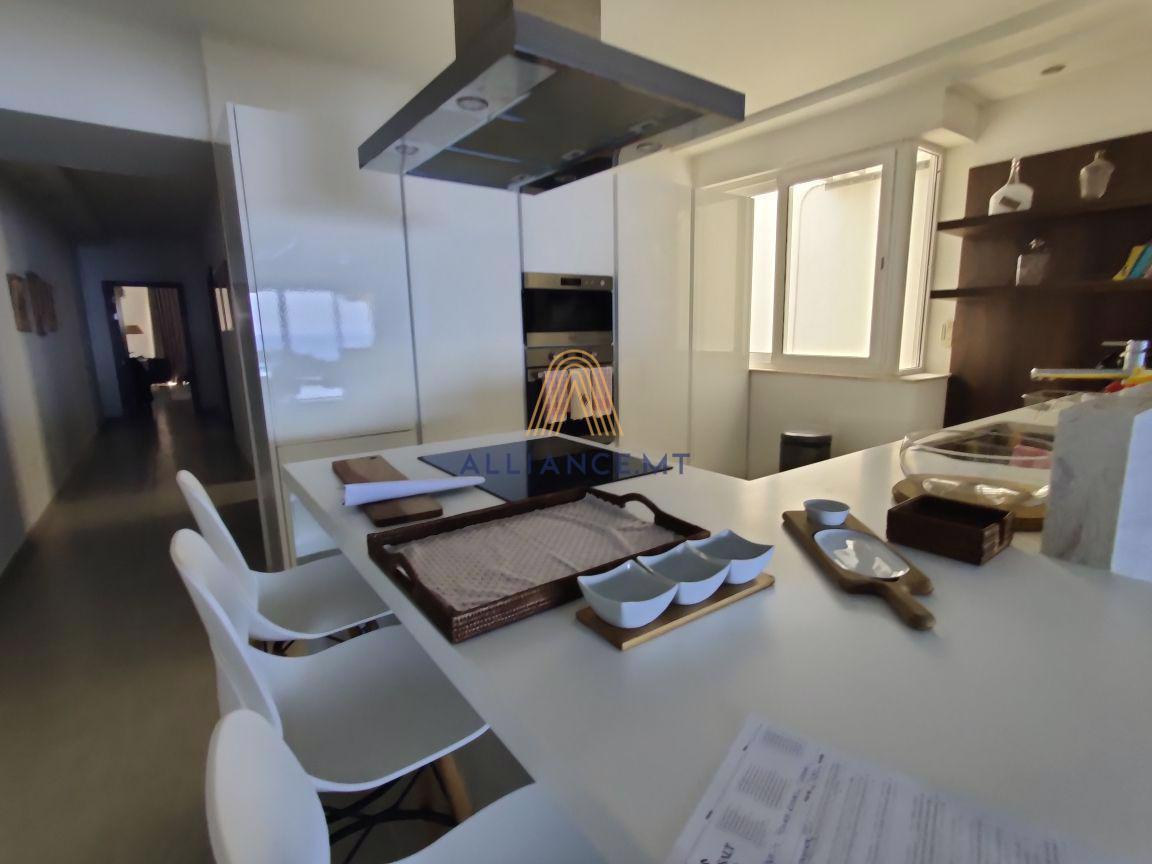 2 Bedroom Apartment for Rent in Sliema — Sliema, Malta — photo 4
