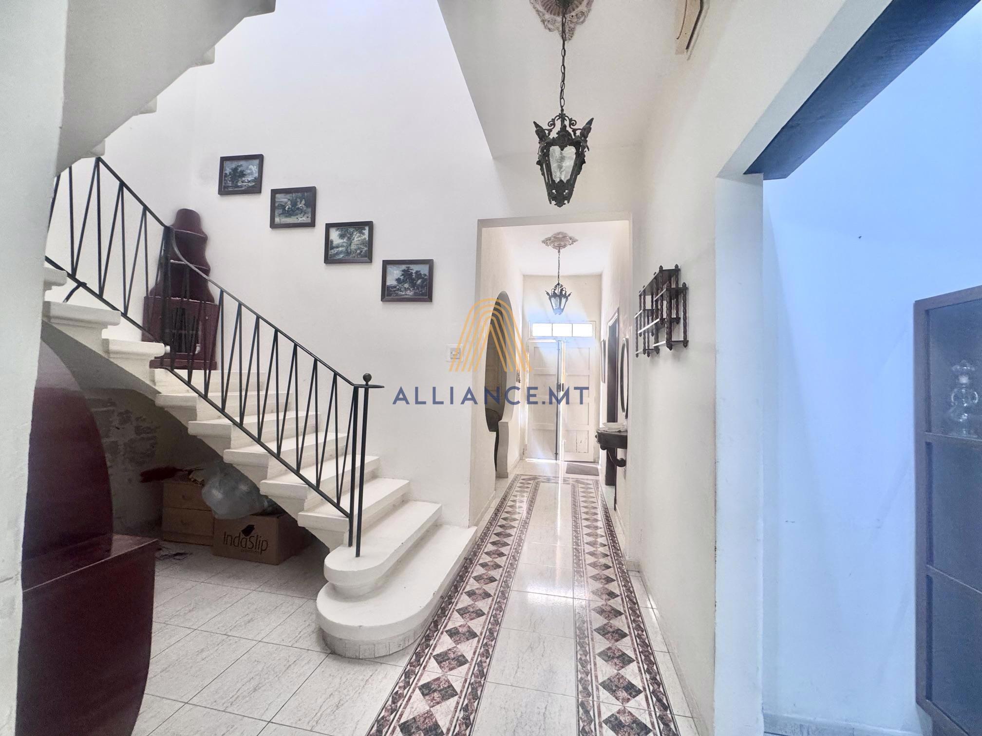 4 Bedroom Townhouse for Sale in Mosta — Mosta, Malta — photo 3