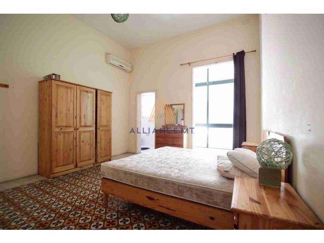 3 Bedroom Apartment for Rent in Sliema — Sliema, Malta — photo 2
