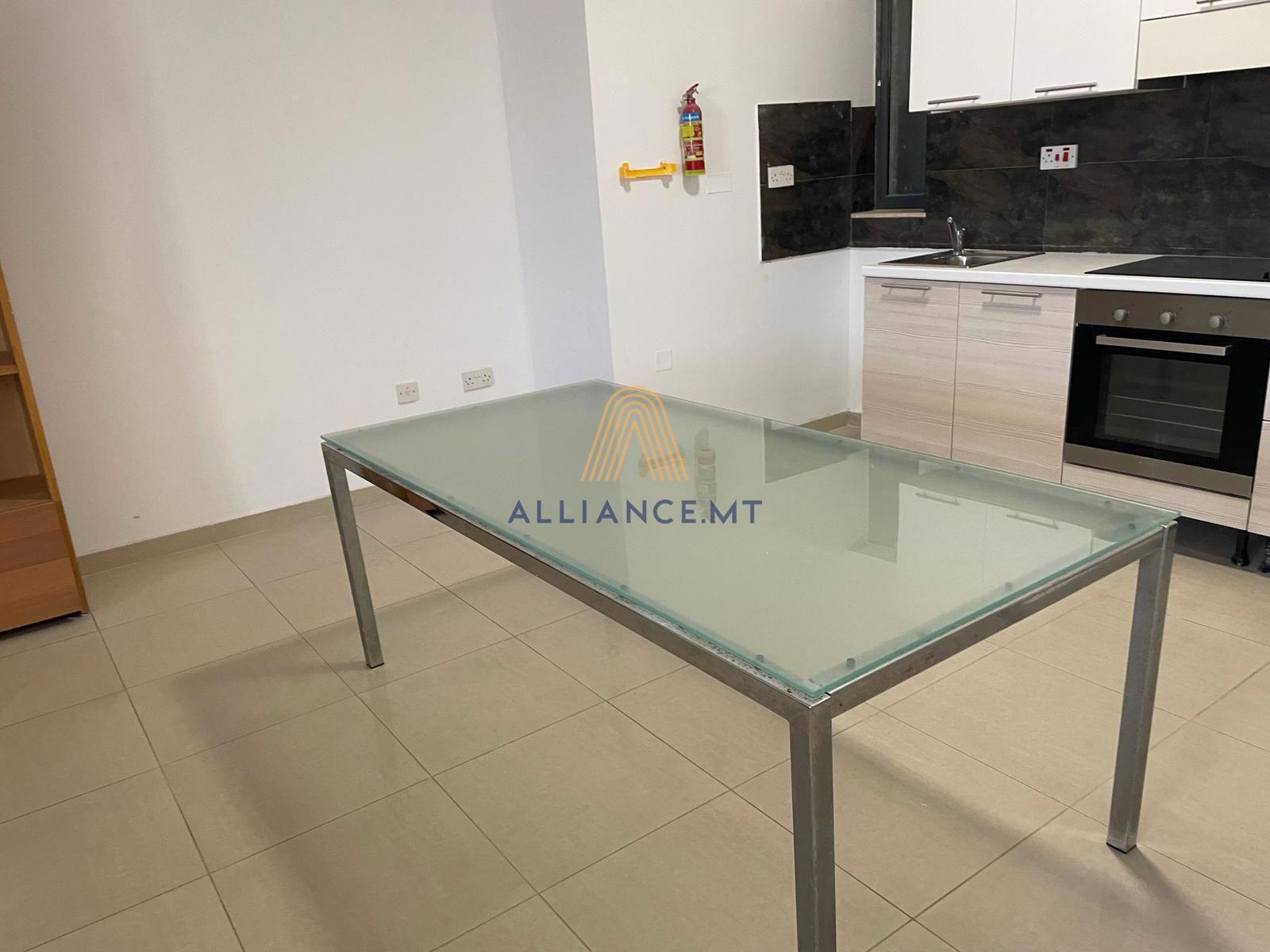 3 Bedroom Apartment for Rent in Sliema — Sliema, Malta — photo 4
