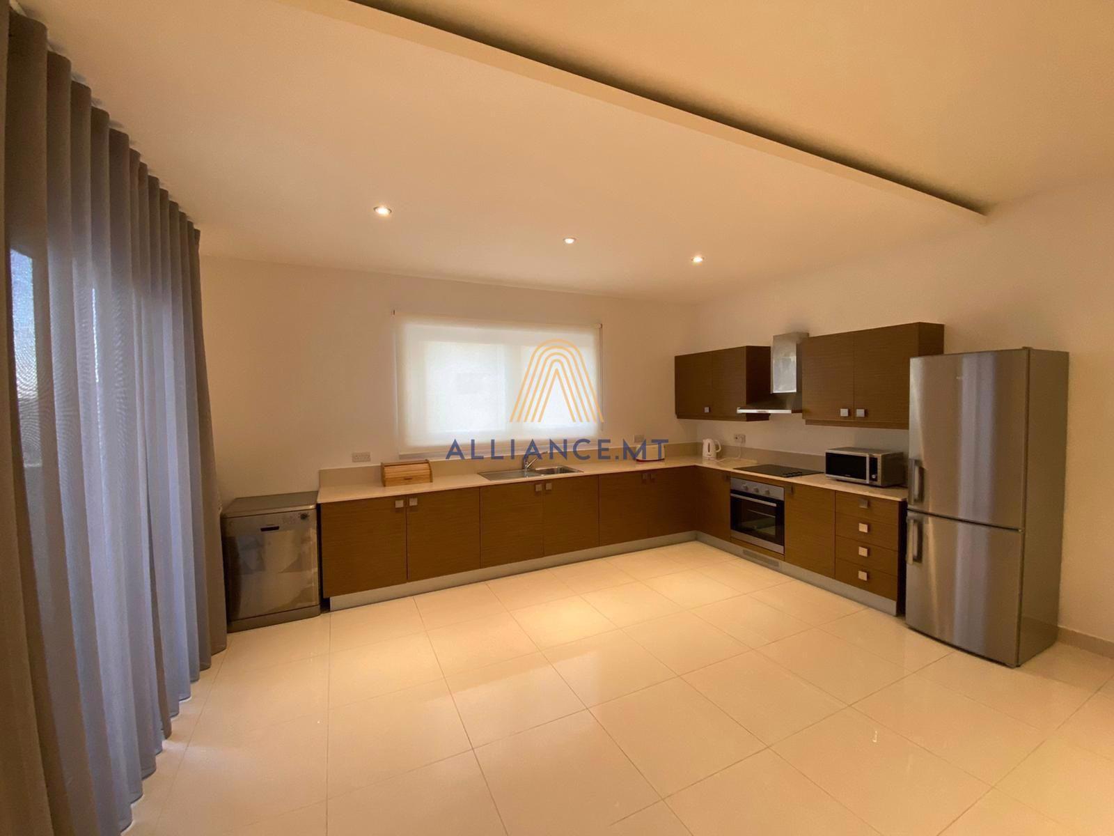 3 Bedroom Apartment for Rent in Sliema — Sliema, Malta — photo 2