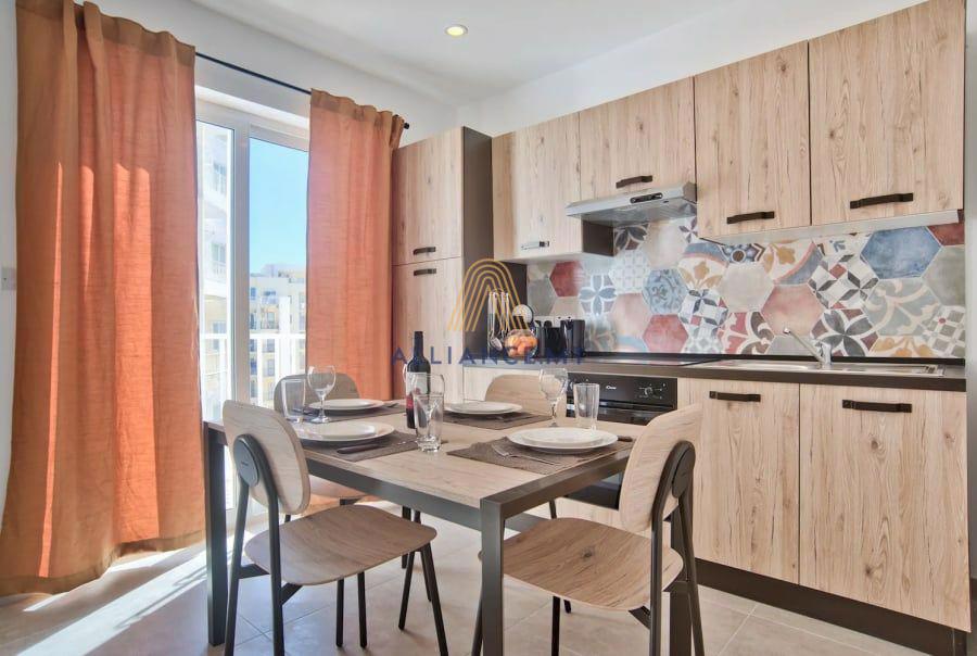 2 Bedroom Apartment for Rent in Sliema — Sliema, Malta — photo 3