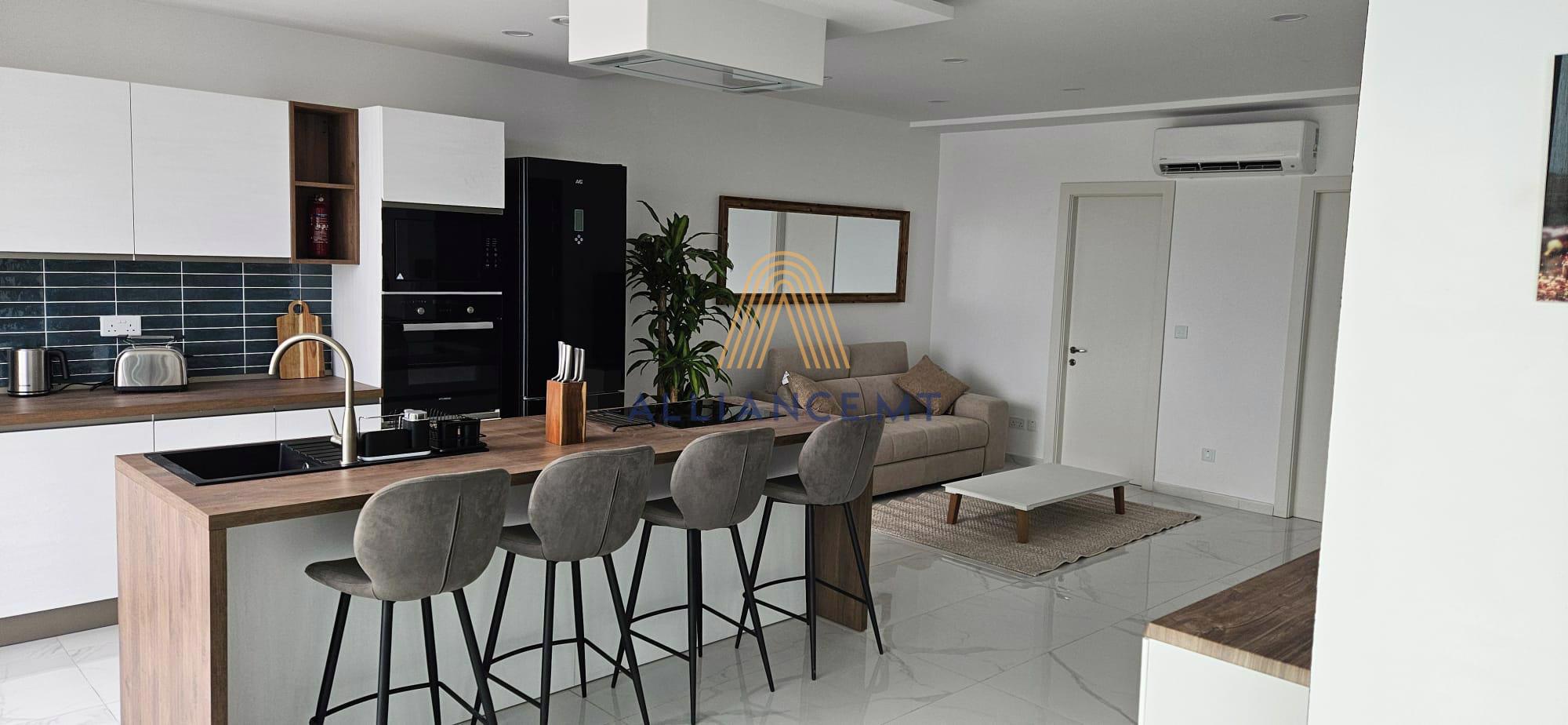 1 Bedroom Penthouse for Rent in Sliema — Sliema, Malta — photo 4